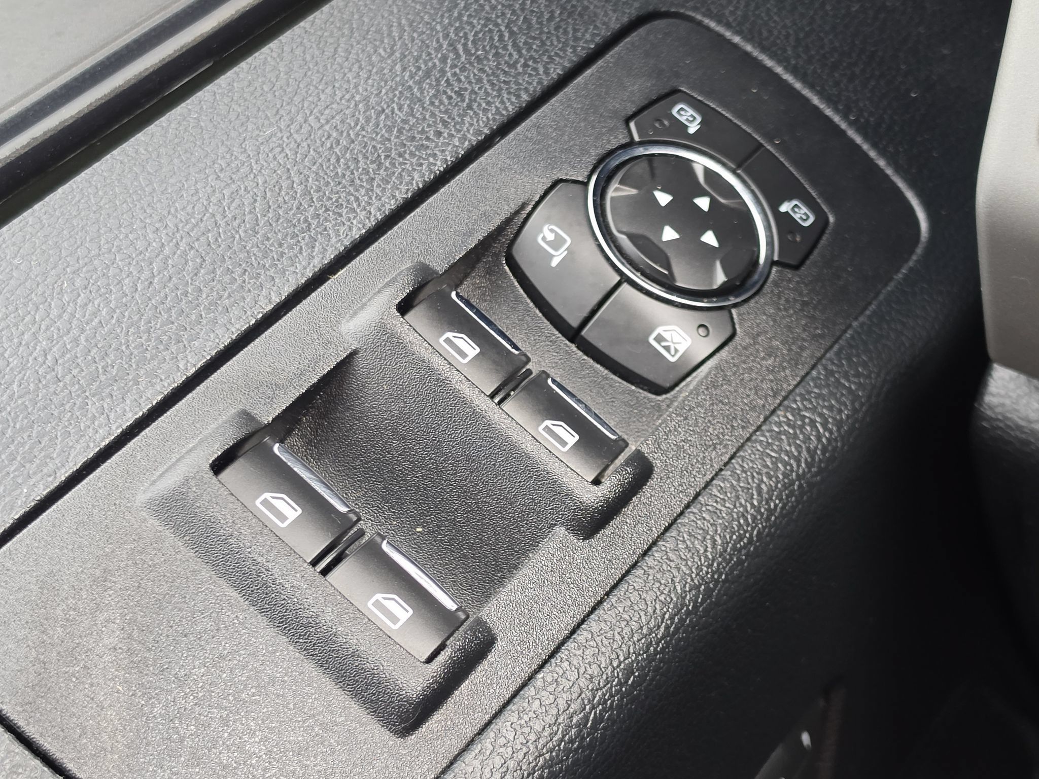Used 2019 Ford F150 Lariat AWD/4WD image 15