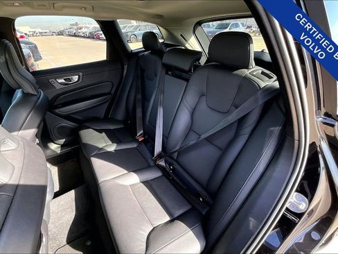 Certified 2025 Volvo XC60 B5 Plus image 34