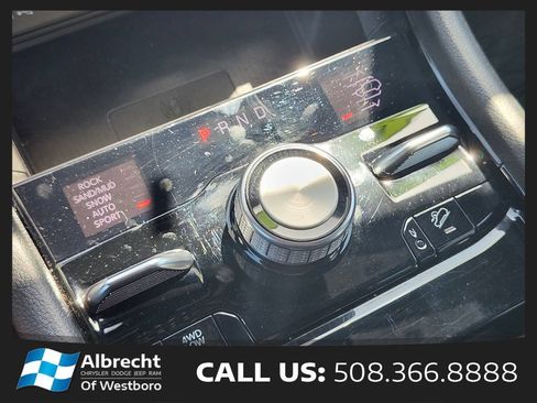 Used 2023 Jeep Grand Cherokee L Summit w/ Luxury Tech Group V AWD/4WD image 30