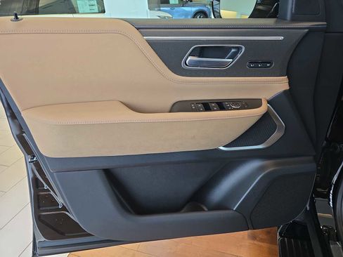 New 2026 INFINITI QX80 Luxe RWD image 13
