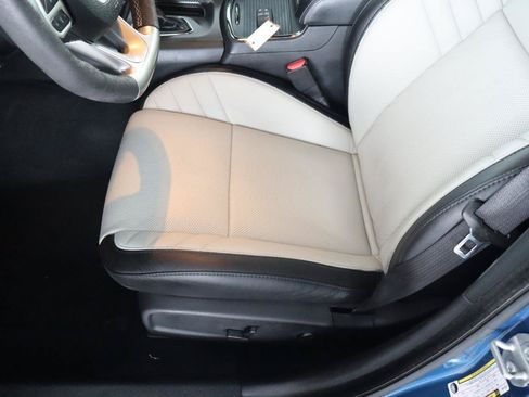 Used 2022 Dodge Charger SRT Hellcat RWD image 13