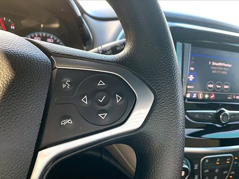 Used 2023 Chevrolet Traverse LS w/ Safety Package image 13