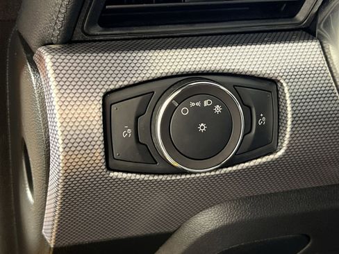 Used 2019 Ford Mustang Coupe w/ Equipment Group 101A RWD image 31