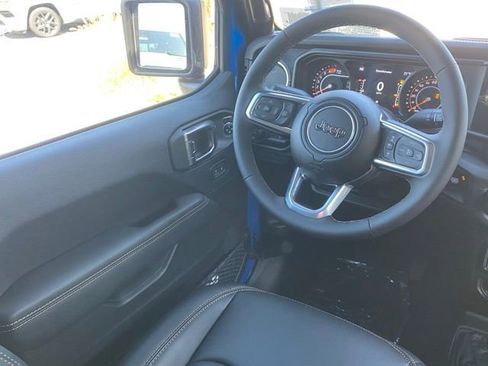 New 2025 Jeep Wrangler Sahara image 34