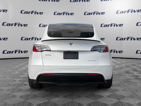 Used 2021 Tesla Model Y Performance image 4