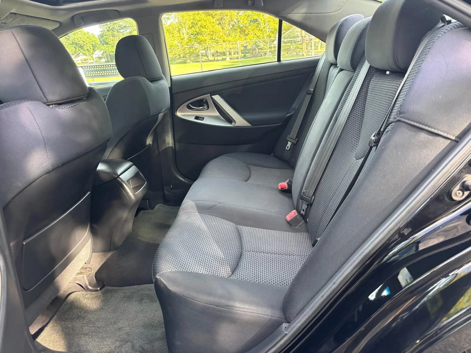 Used 2011 Toyota Camry SE w/ SE Extra-Value Pkg #1 FWD image 22