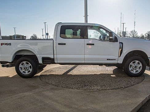 Used 2025 Ford F250 XLT w/ FX4 Off-Road Package image 6