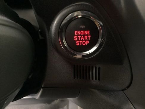 Used 2025 Subaru Forester Premium image 24