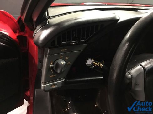 Used 1991 Chevrolet Corvette Coupe image 17