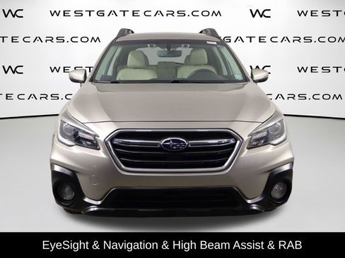 Used 2018 Subaru Outback 3.6R Limited AWD/4WD image 2