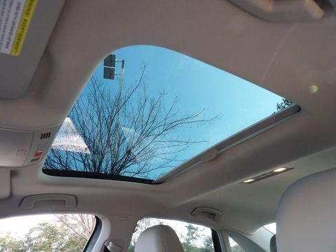 Used 2023 Volkswagen Jetta SE image 14