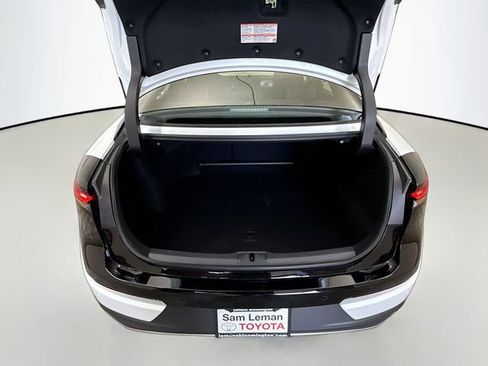 Used 2025 Toyota Crown Platinum image 27