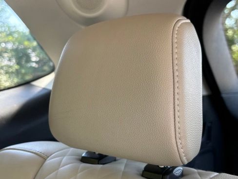 Used 2023 Ford Edge Titanium AWD/4WD image 9