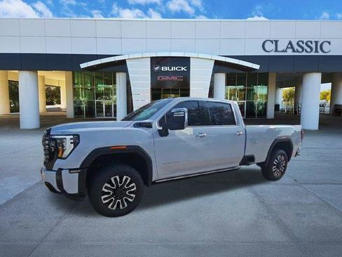 New 2026 GMC Sierra 3500 Denali Ultimate image 3