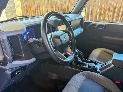 Used 2023 Ford Bronco Big Bend w/ Sasquatch Package AWD/4WD image 6