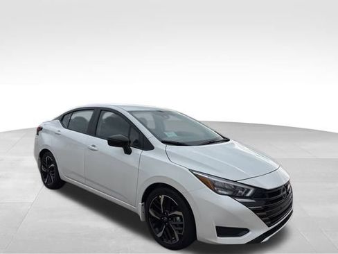 New 2025 Nissan Versa SR image 6
