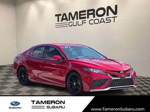 Used 2022 Toyota Camry XSE FWD image 1