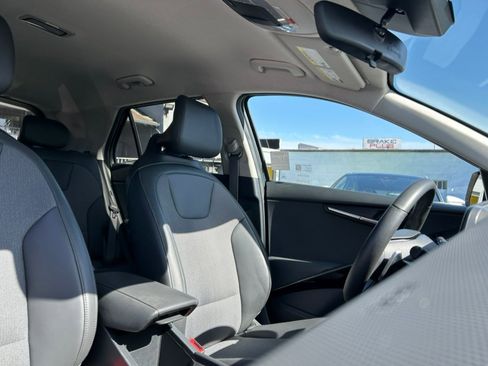 Used 2024 Kia Niro Wind FWD image 31