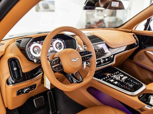 New 2026 Aston Martin DBX 707 image 21