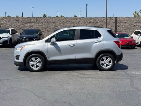 Used 2016 Chevrolet Trax LT w/ LT Convenience Package FWD image 7