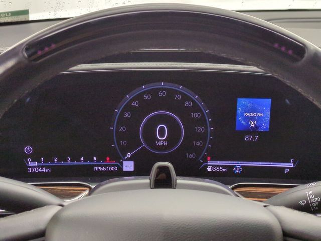 Certified 2023 Cadillac Escalade ESV Premium Luxury AWD/4WD image 12