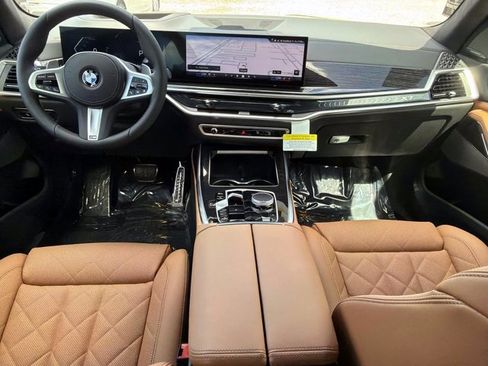 New 2026 BMW X7 xDrive40i w/ M Sport Package image 13