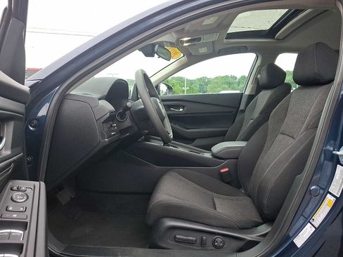 Used 2023 Honda Accord EX image 13