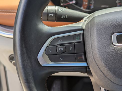 Used 2022 Jeep Compass Limited w/ Sun and Sound Group AWD/4WD image 30