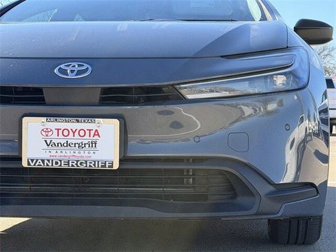 Used 2024 Toyota Prius Limited image 8