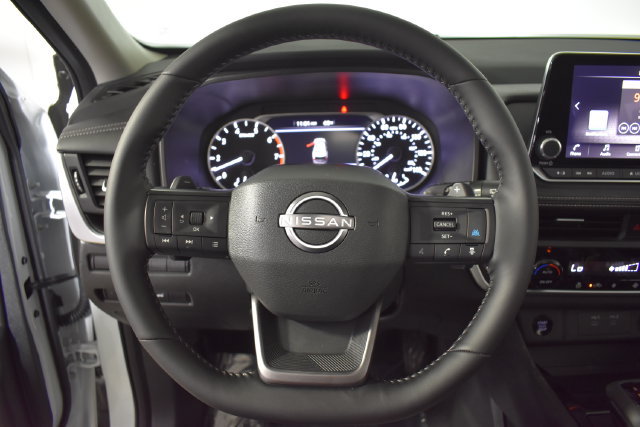 Certified 2026 Nissan Rogue SV w/ SV Premium Package AWD/4WD image 15