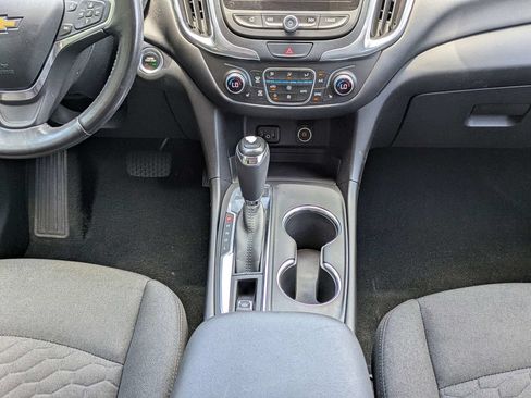 Used 2018 Chevrolet Equinox LT w/ Sun & Infotainment Package AWD/4WD image 20