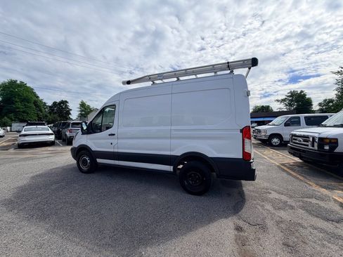 Used 2017 Ford Transit 250 130 Medium Roof RWD image 30