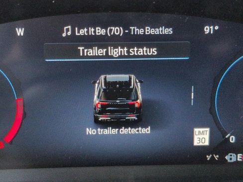 New 2026 Ford Explorer Active RWD image 31
