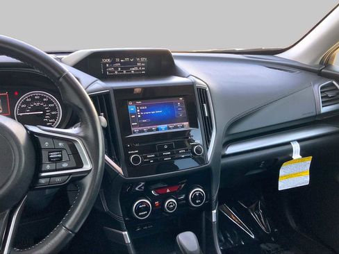Used 2020 Subaru Forester Premium AWD/4WD image 7