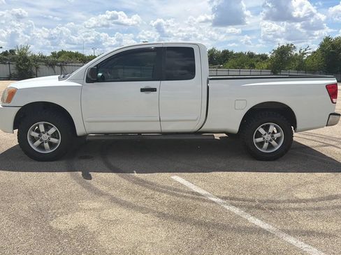 Used 2014 Nissan Titan SV w/ SV Value Truck Package AWD/4WD image 2