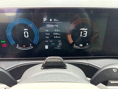 Used 2024 Hyundai Santa Fe SEL AWD/4WD image 9