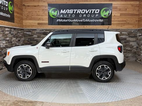 Used 2016 Jeep Renegade Trailhawk AWD/4WD image 6