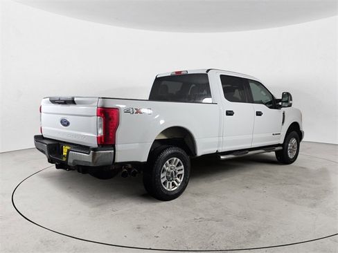 Used 2017 Ford F250 XLT image 5