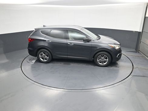 Used 2017 Hyundai Santa Fe Sport image 9