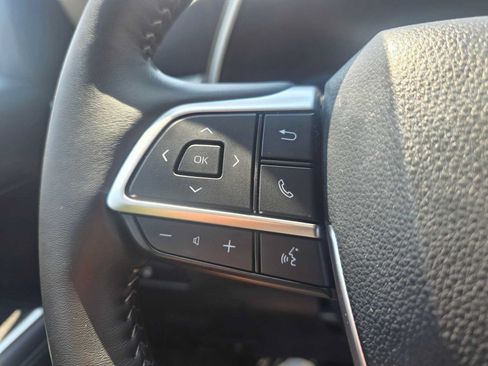 Used 2026 Toyota Highlander Platinum AWD/4WD image 35