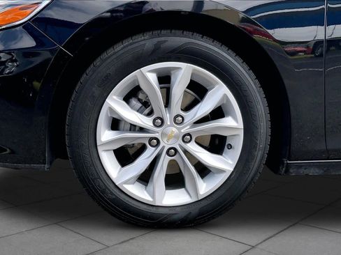 Used 2024 Chevrolet Malibu LT image 11