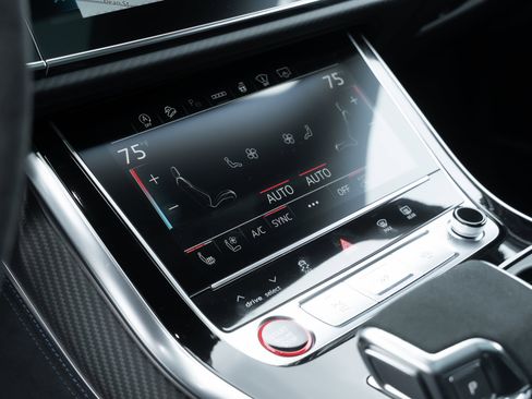 New 2026 Audi RS Q8 performance image 19