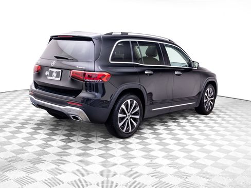 Used 2023 Mercedes-Benz GLB 250 4MATIC image 5