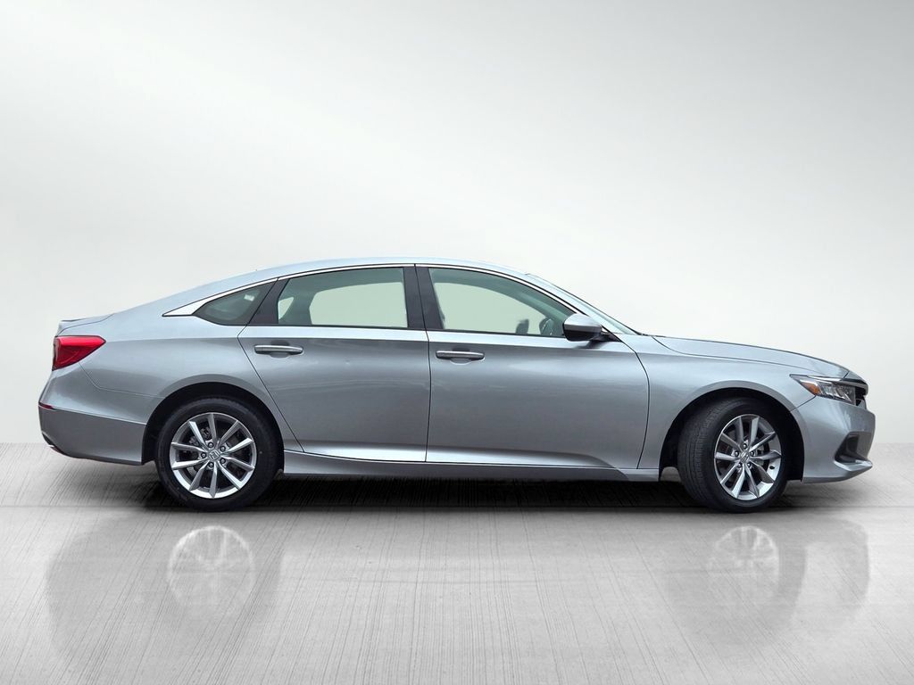 Used 2022 Honda Accord LX image 4