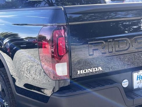 New 2025 Honda Ridgeline Sport image 9