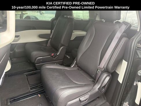 Certified 2024 Kia Carnival EX image 15