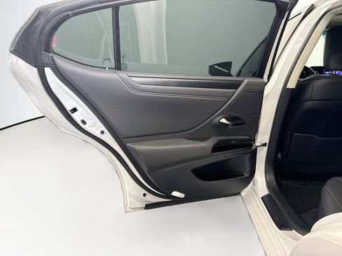 Used 2024 Lexus ES 350 w/ Premium Package FWD image 28