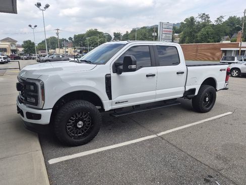 Used 2024 Ford F350 XL w/ STX Appearance Package AWD/4WD image 1