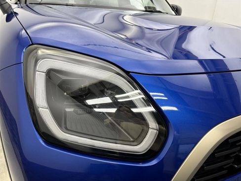 Used 2025 MINI Cooper Countryman S w/ Comfort Package Max image 18