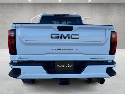 Certified 2025 GMC Sierra 2500 Denali Ultimate AWD/4WD image 17